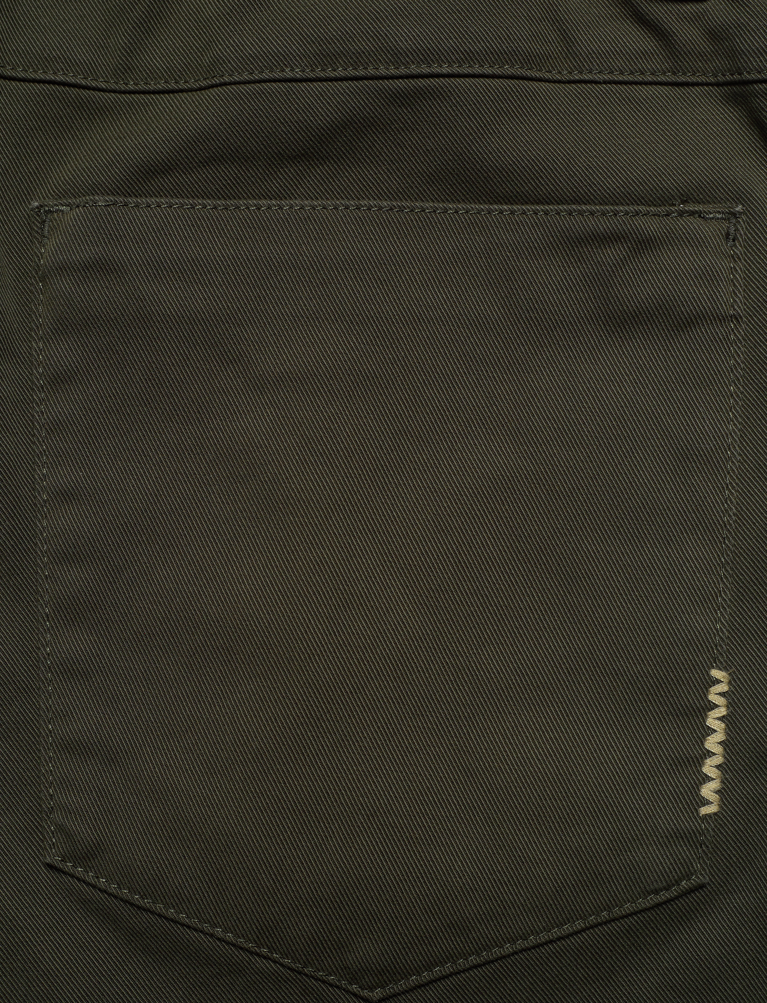 NEUW - CODY SHORT  SAND - olive green - 5