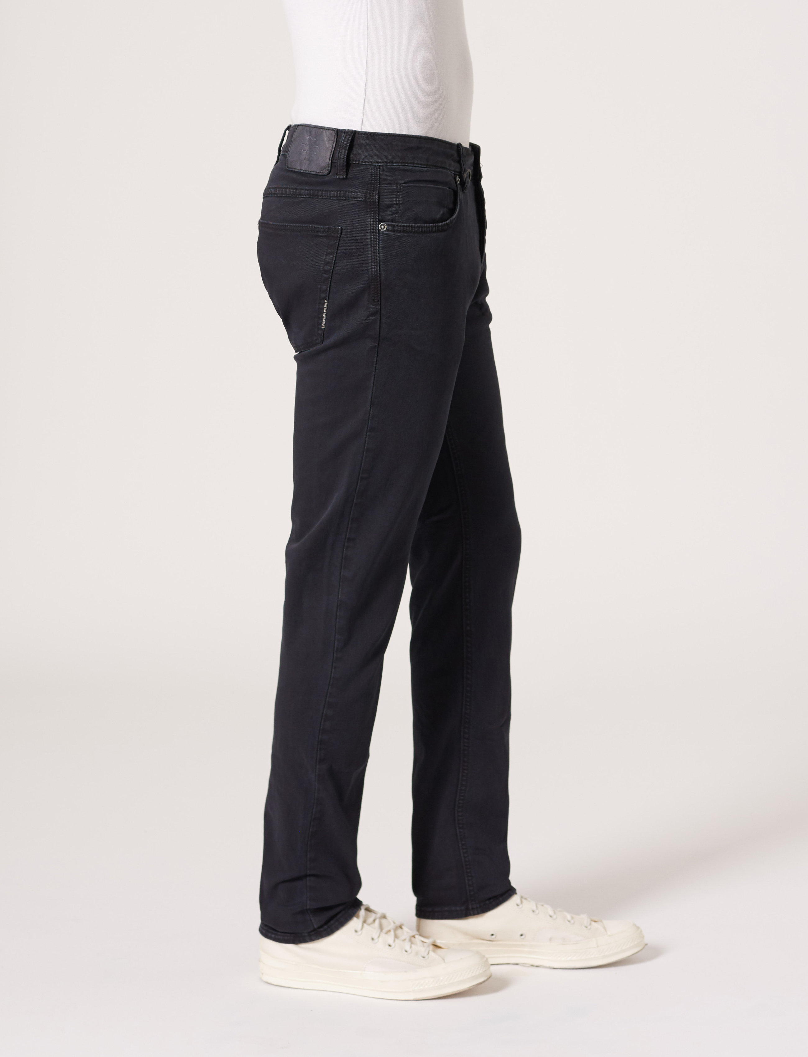 NEUW - LOU SLIM TWILL MILITARY - hosen & jeans - black - 3