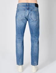 NEUW - RAY STRAIGHT - regular jeans - eraser - 3