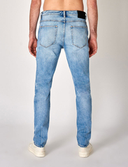 NEUW - LOU SLIM MYTH - slim fit jeans - organic light blue - 3