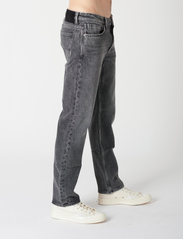 NEUW - RAY STRAIGHT DEAD MOON - regular jeans - organic washed black - 4
