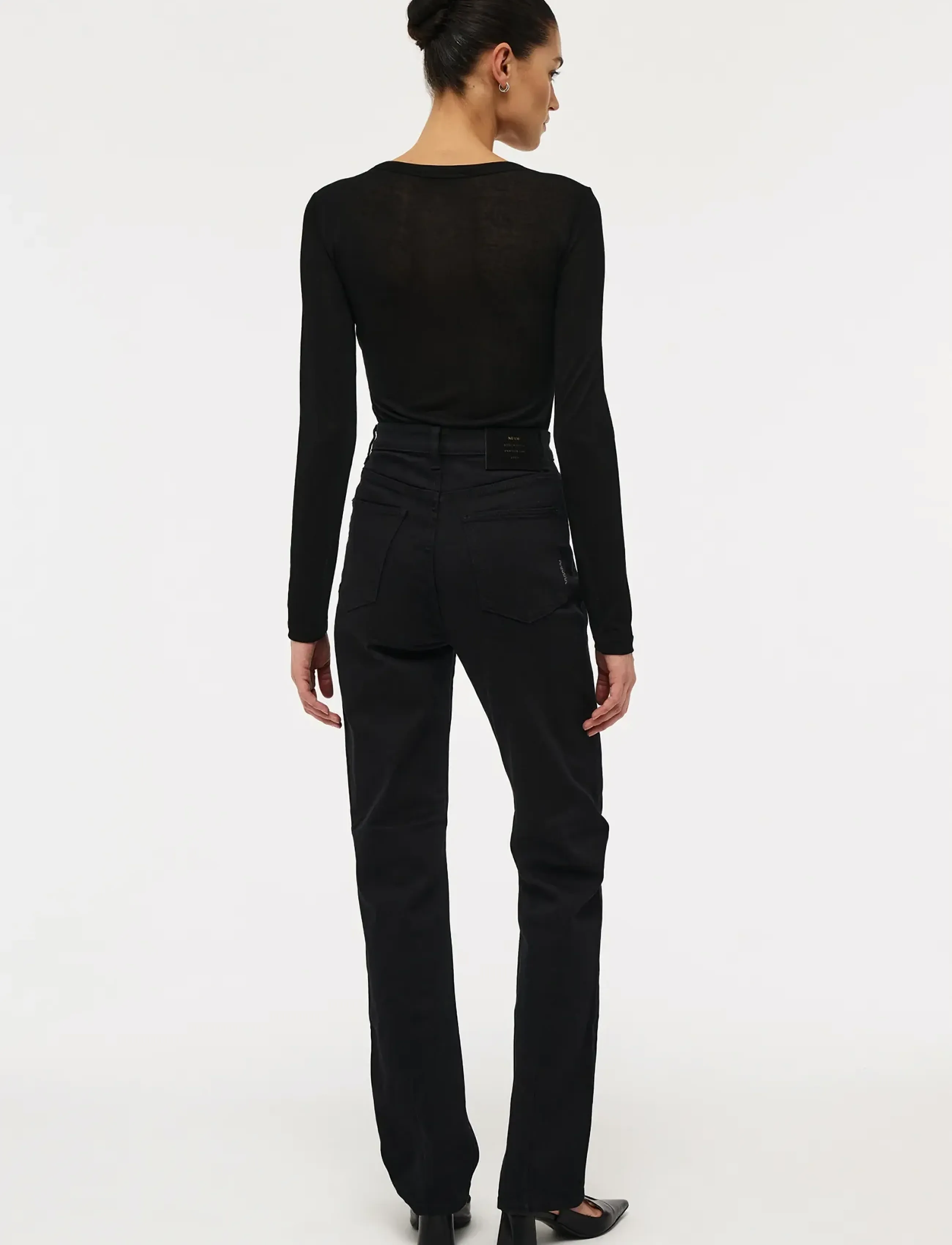 NEUW - NICO STRAIGHT STAY BLACK JET BLACK - straight jeans - black - 4