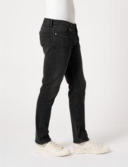 NEUW - LOU STRAIGHT LEGACY - regular jeans - black - 4