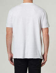 NEUW - GRAAF LINEN ART TEE WHITE - kortärmade t-shirts - white - 4