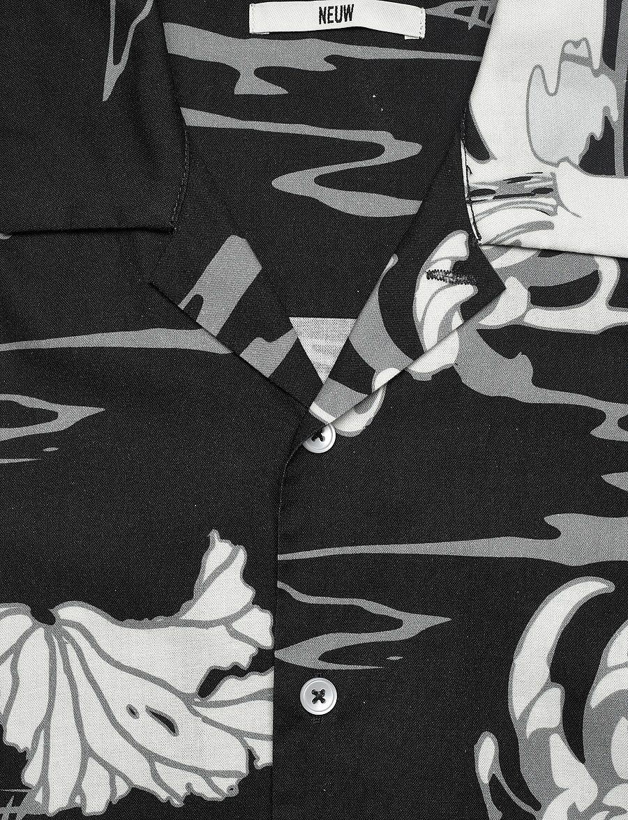NEUW - SATIVA PRINT SS SHIRT GRAYSCALE - mustriga särgid - multi - 5