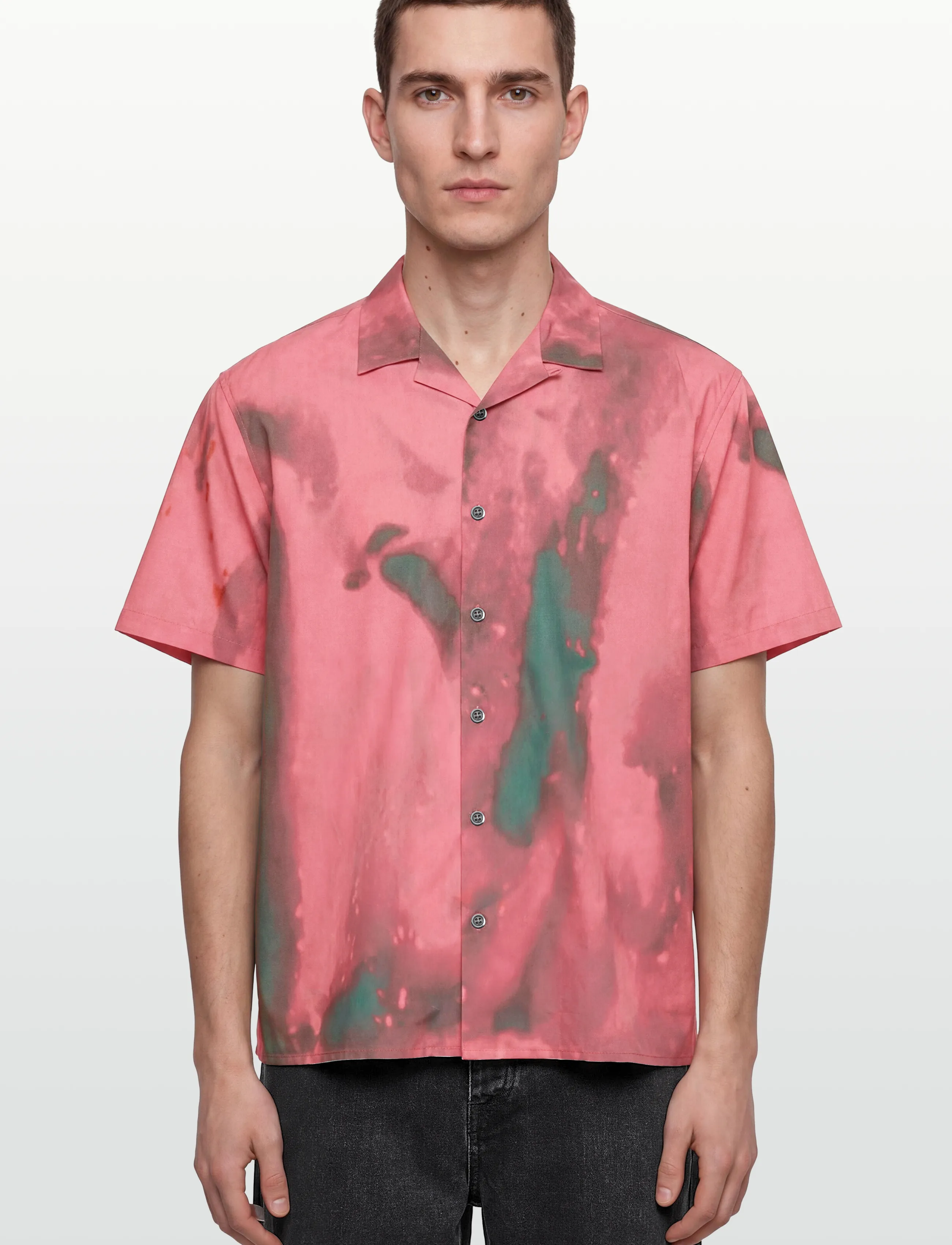 Neuw Bleach Print Ss Shirt Quartz kortärmade skjortor herr – bild 2