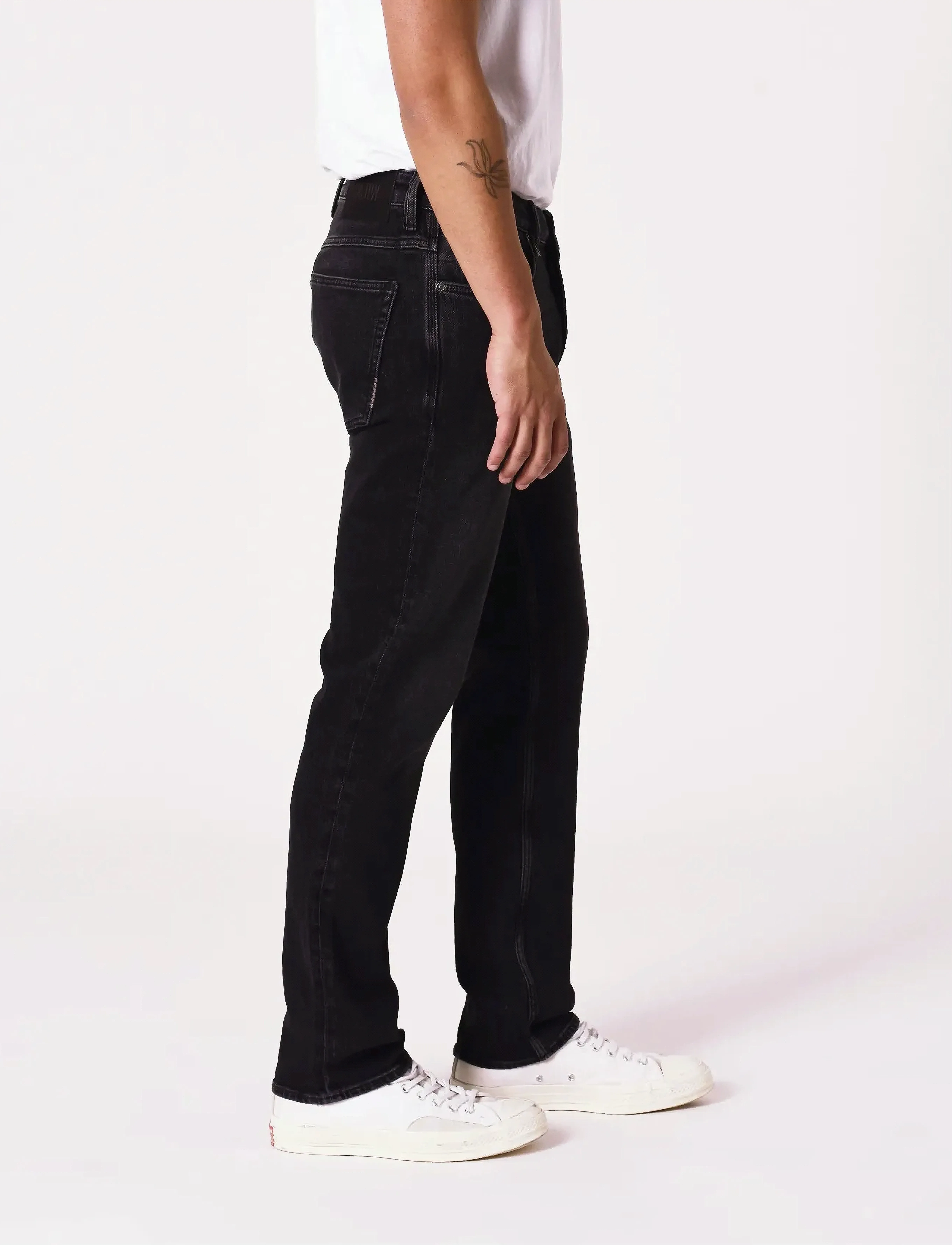 NEUW - RAY STRAIGHT BRAVO WASHED BLACK - regular jeans - black - 4