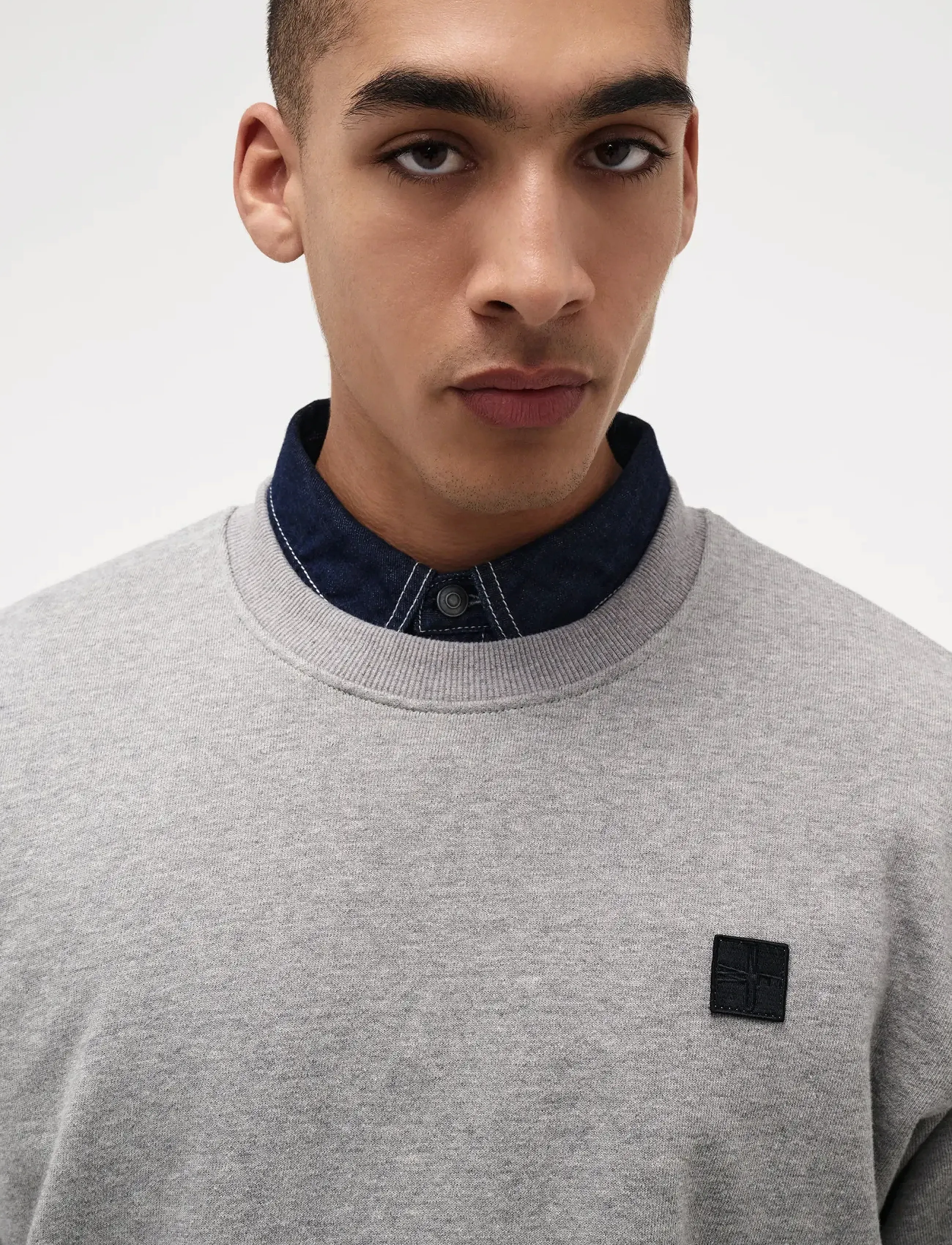 NEUW - FLEECE CREW SWEATER GREY MARLE - sweatshirts - grey - 5