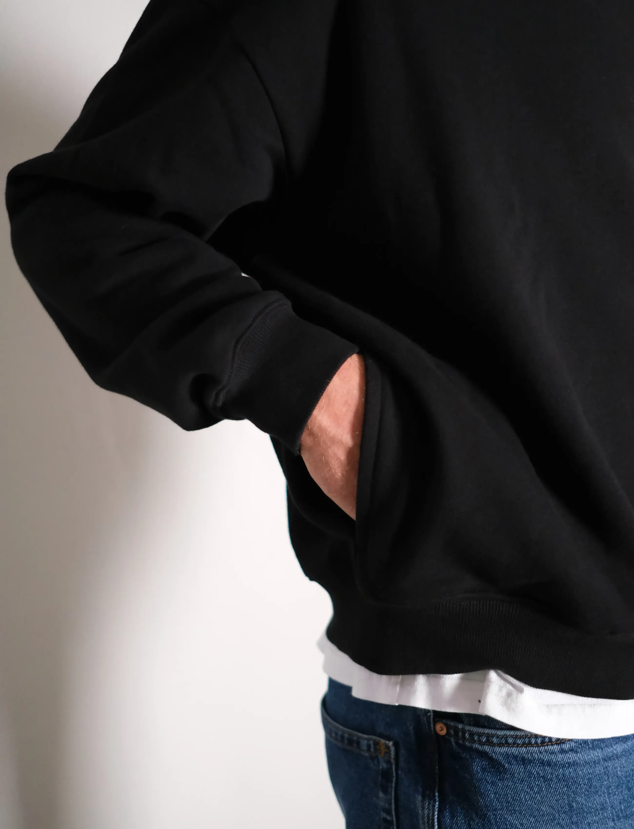 NEUW - NEUW WORDMARK CREW ODYSSEY GREY - puhkuse põhitooted - black - 4