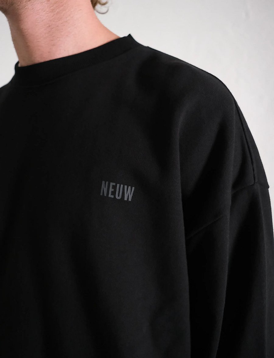 NEUW - NEUW WORDMARK CREW - sweatshirts - black - 5