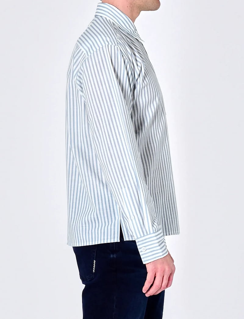 NEUW - BLURRED STRIPE LS SHIRT OXFORD BLUE - striped shirts - blue - 3
