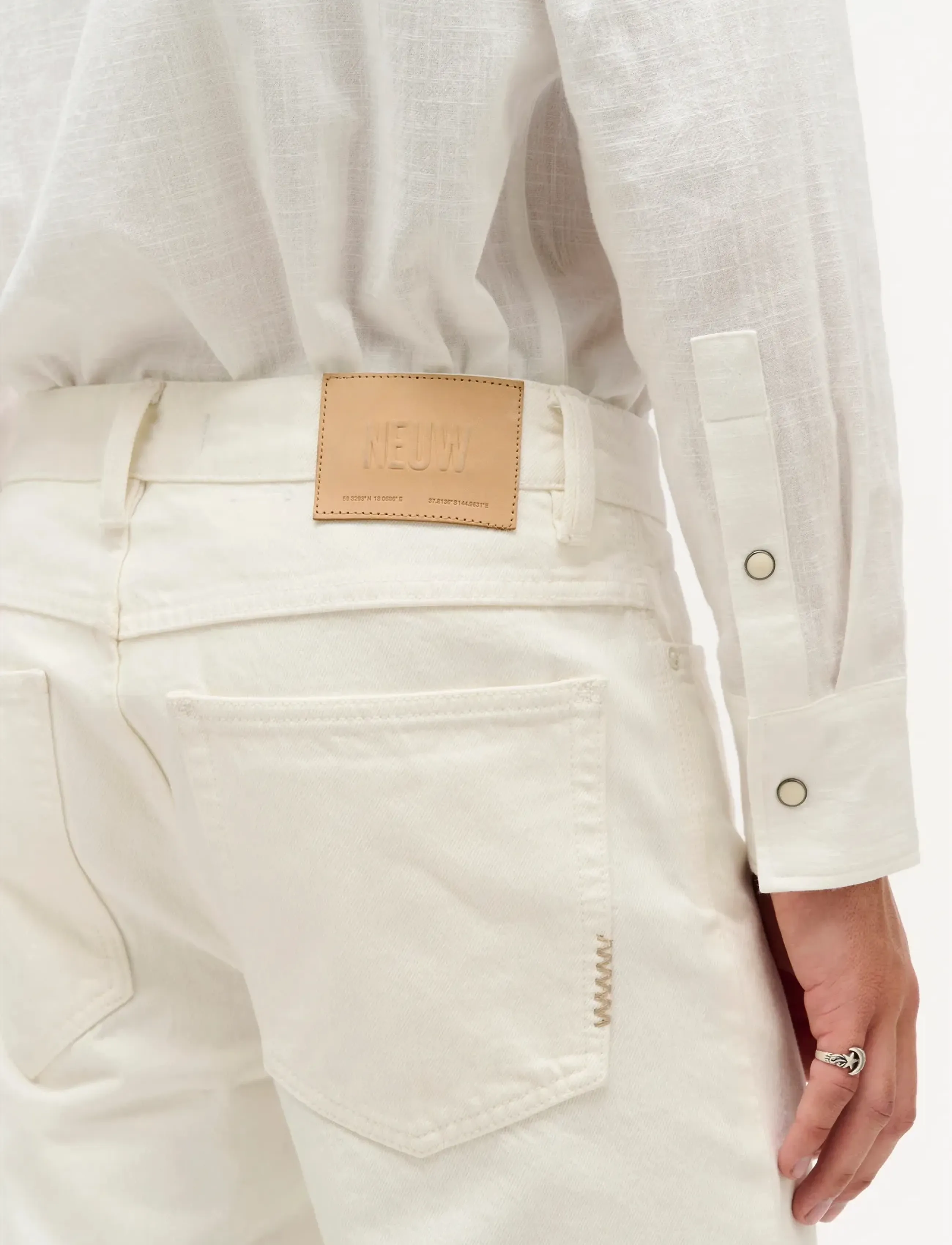 Neuw Liam Relaxed Chalk Chalk relaxed fit jeans herr – bild 5
