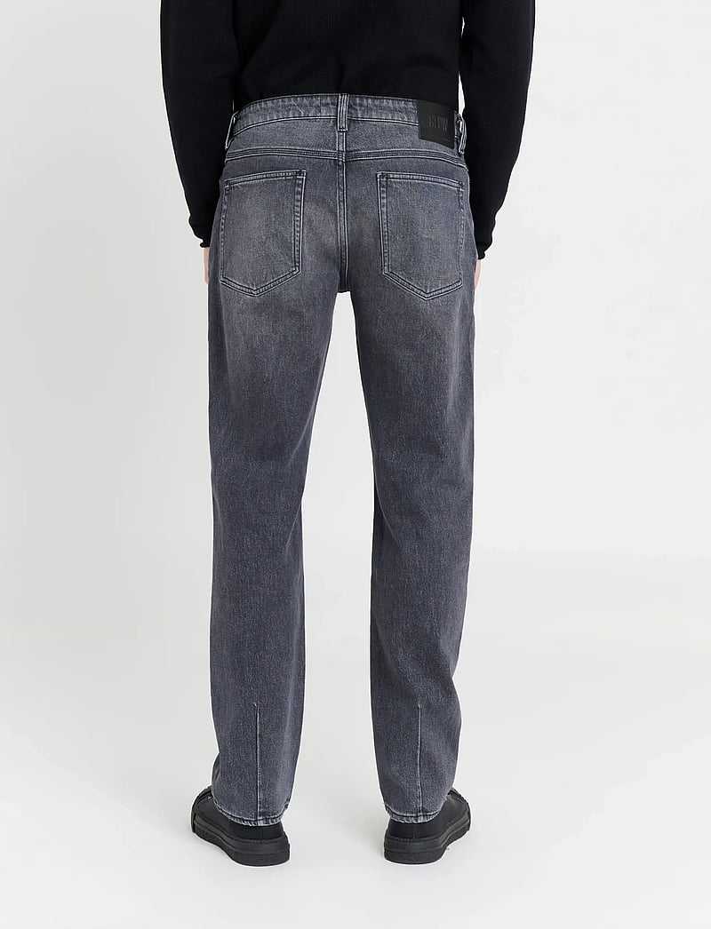 NEUW - RAY STRAIGHT SHADEWASHED BLACK - tavalised teksad - black - 3
