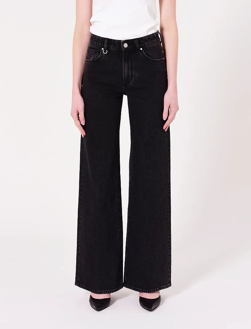 NEUW - EVA WIDE FRENCH BLACK WASHED BLACK - laia säärega teksad - black - 0