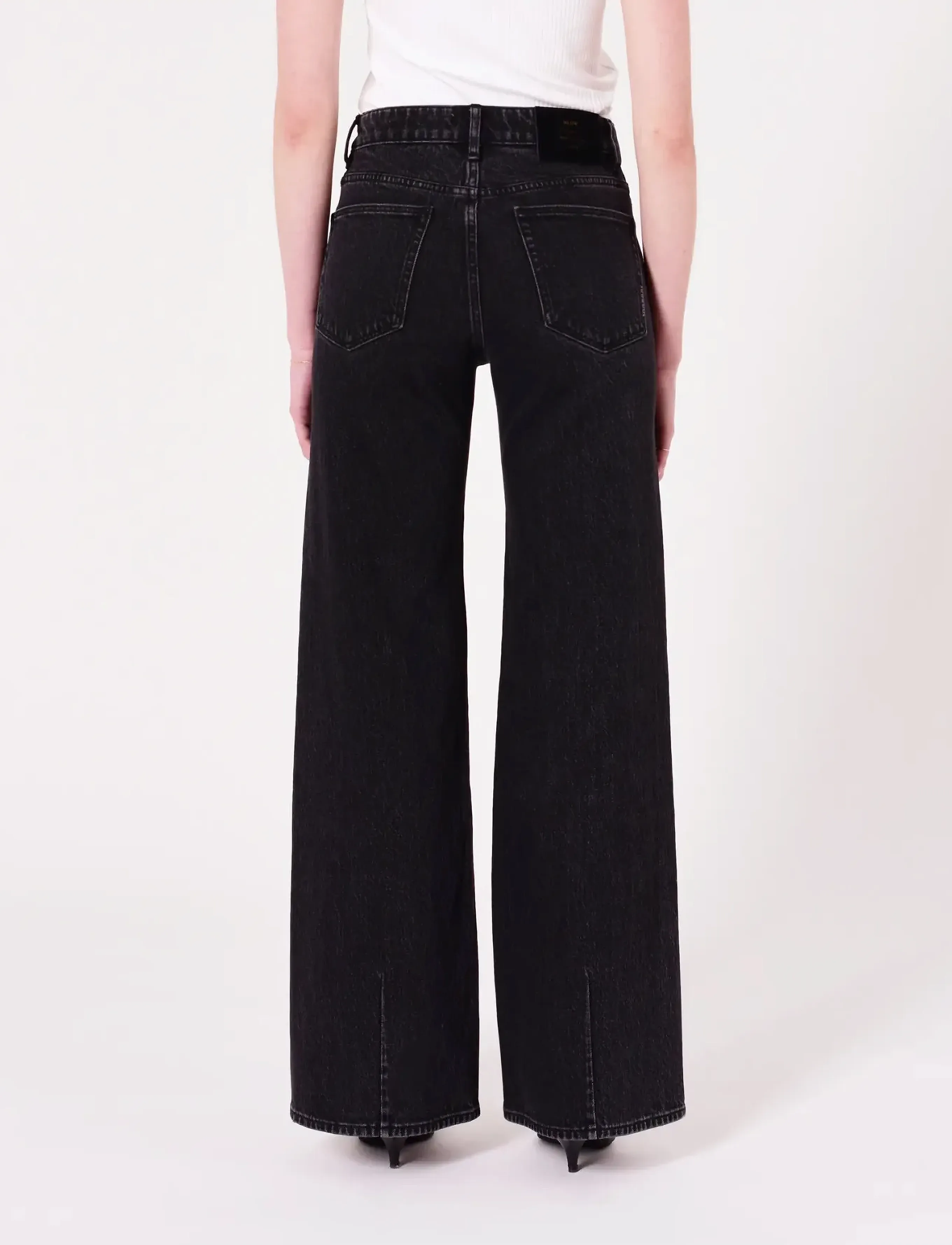 NEUW - EVA WIDE FRENCH BLACK WASHED BLACK - leveälahkeiset farkut - black - 4