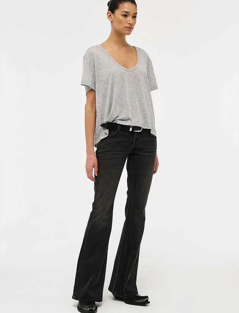 NEUW - HANNE BELL CHATEAU WASHED BLACK - flared jeans - black - 3