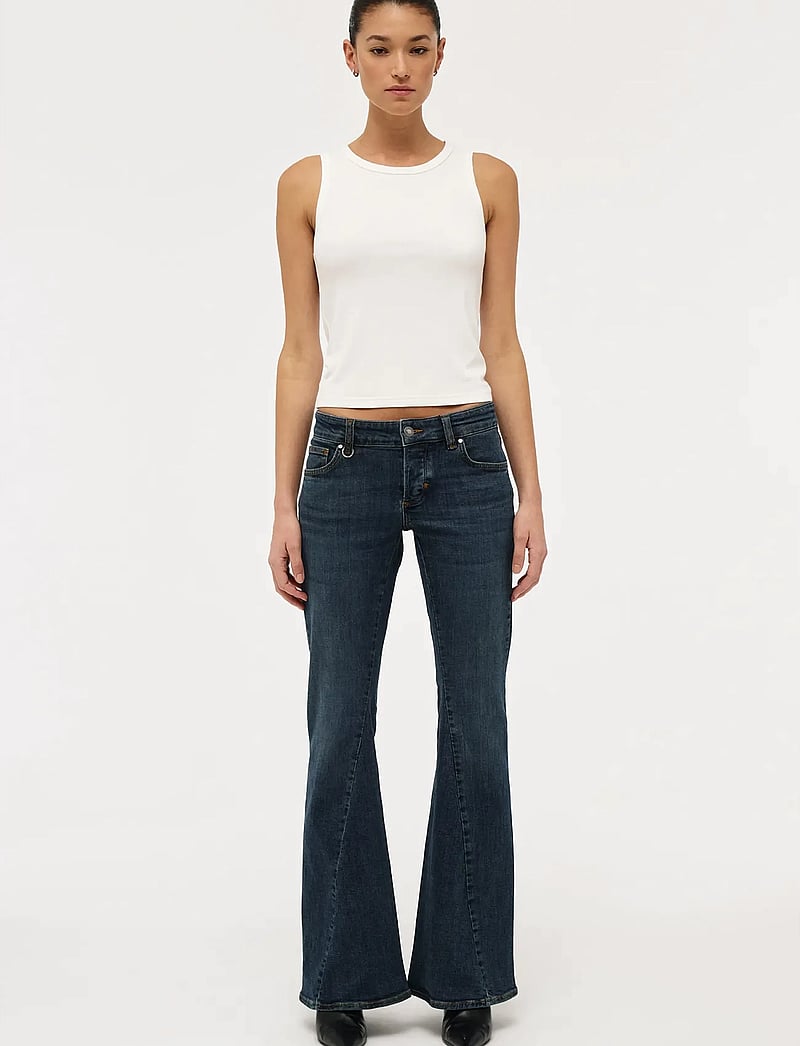 NEUW - HANNE BELL EVOKEMID VINTAGE INDIGO - utsvängda jeans - blue - 0