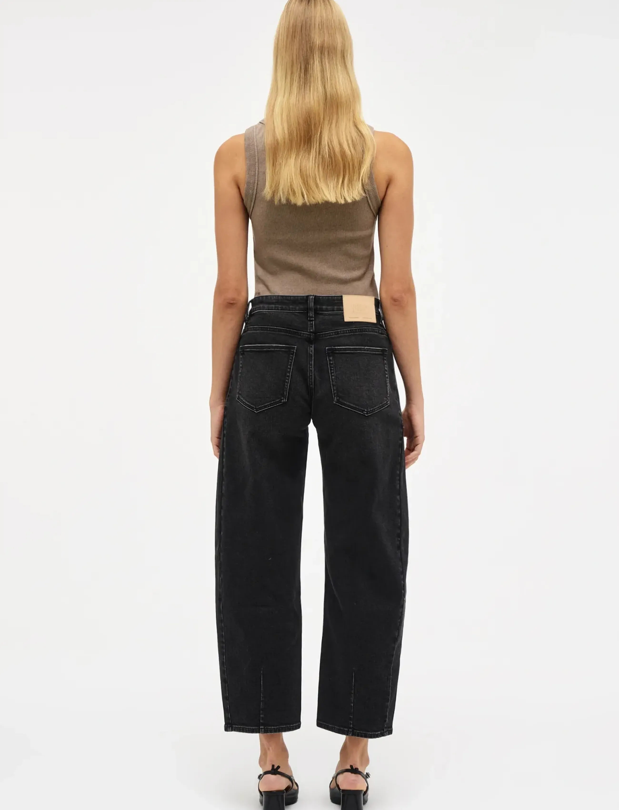 NEUW - AMBER BARREL WANTED WASHED BLACK - black - 5