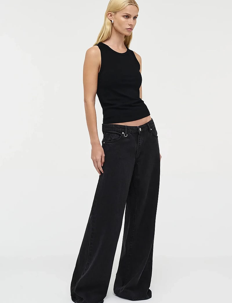 NEUW - MILLA WIDE BLACKOUTWASHED BLACK - brede jeans - black - 3