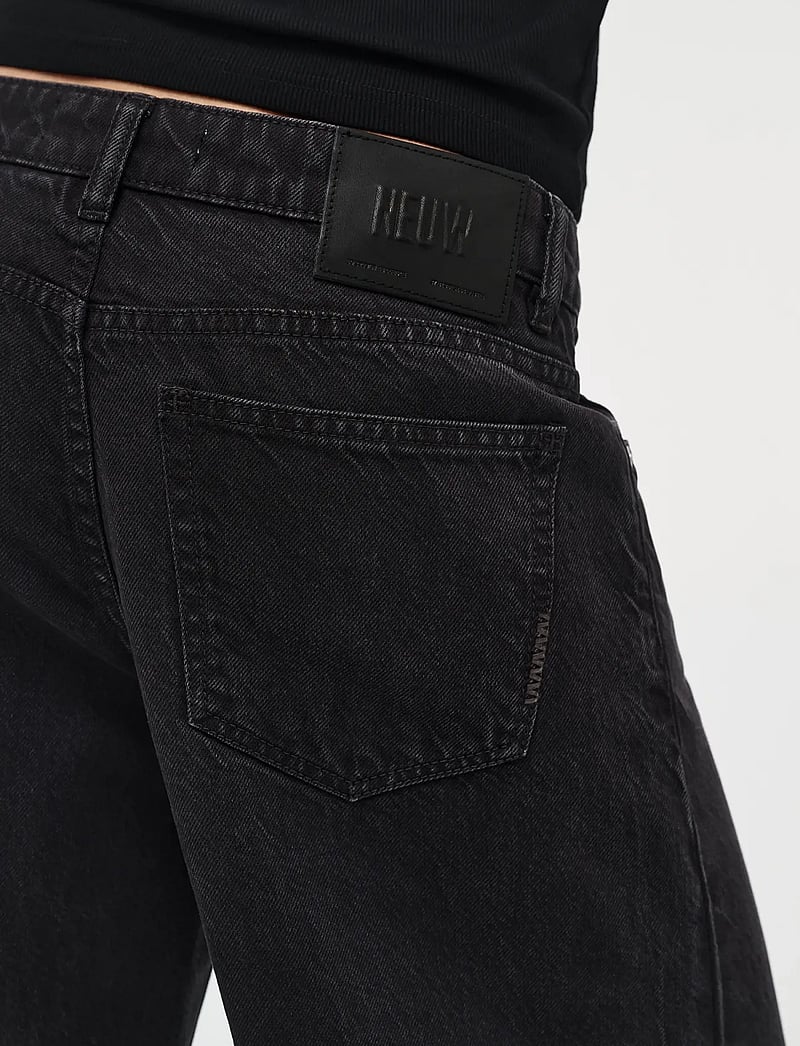 NEUW - MILLA WIDE BLACKOUTWASHED BLACK - brede jeans - black - 5