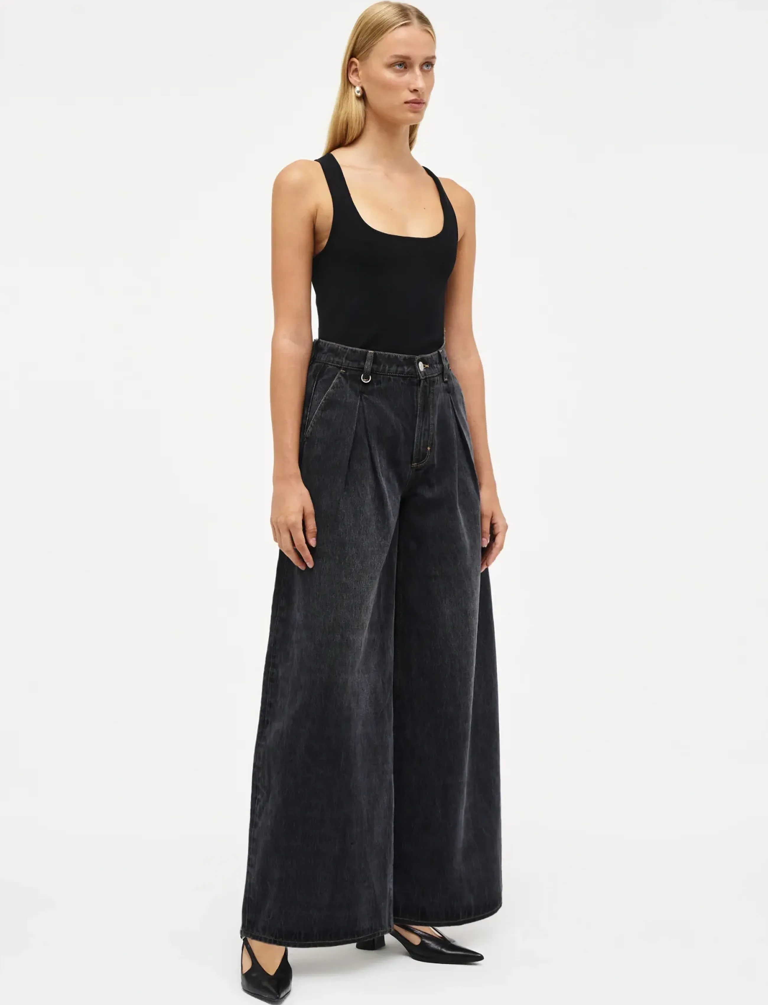 NEUW Mimi Super Barrel Cosmoswashed Black, 28, Jeans, Schwarz - Frauen