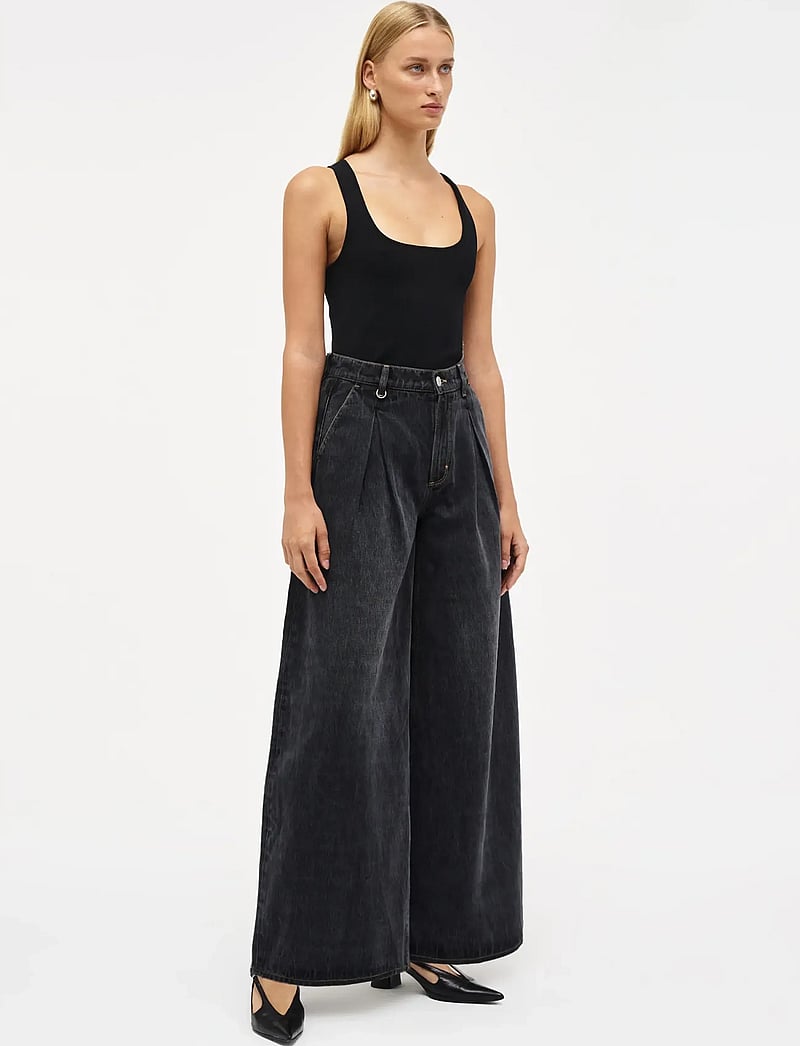 NEUW - MIMI SUPER BARREL COSMOSWASHED BLACK - barrel jeans - black - 0