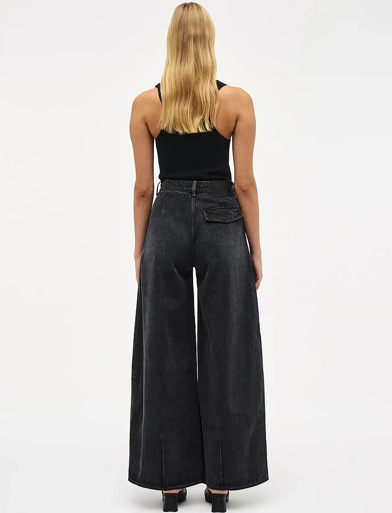 NEUW - MIMI SUPER BARREL COSMOSWASHED BLACK - barrel jeans - black - 4