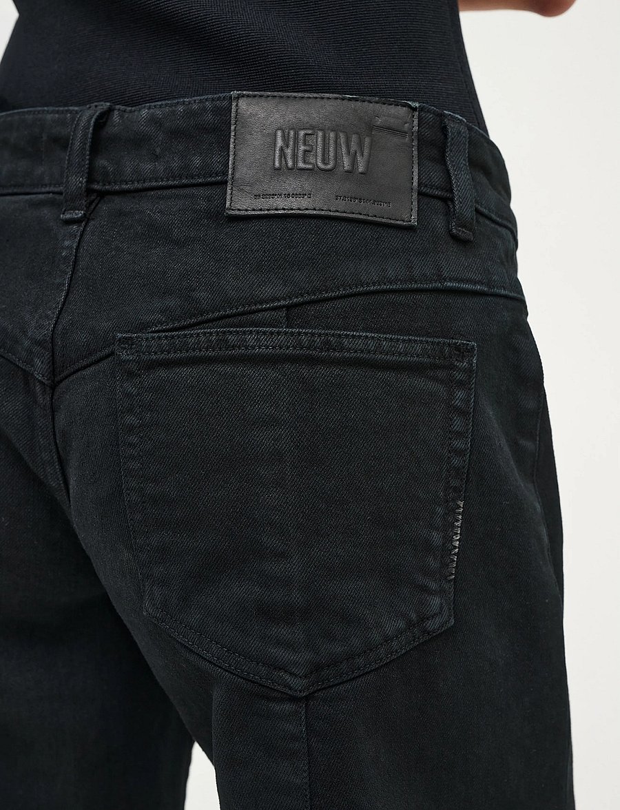 NEUW - EVA LOW PHASEWAXED BLACK - barrel jeans - black - 5