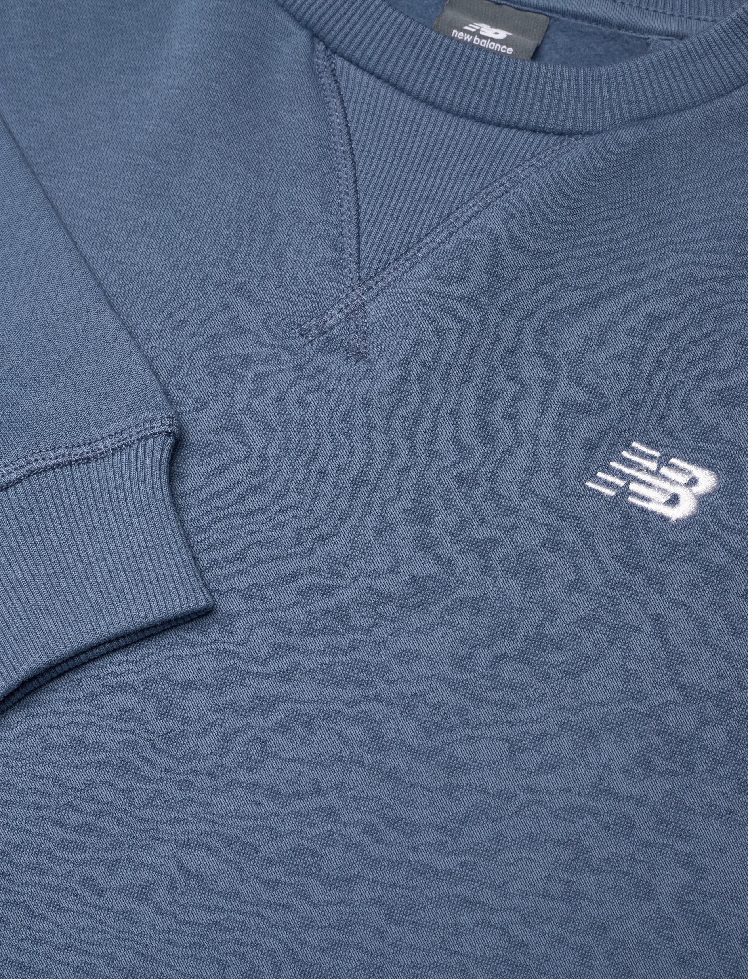 New Balance - New Balance Brush Back Small Logo Crew - sweatshirts - heron blue - 2