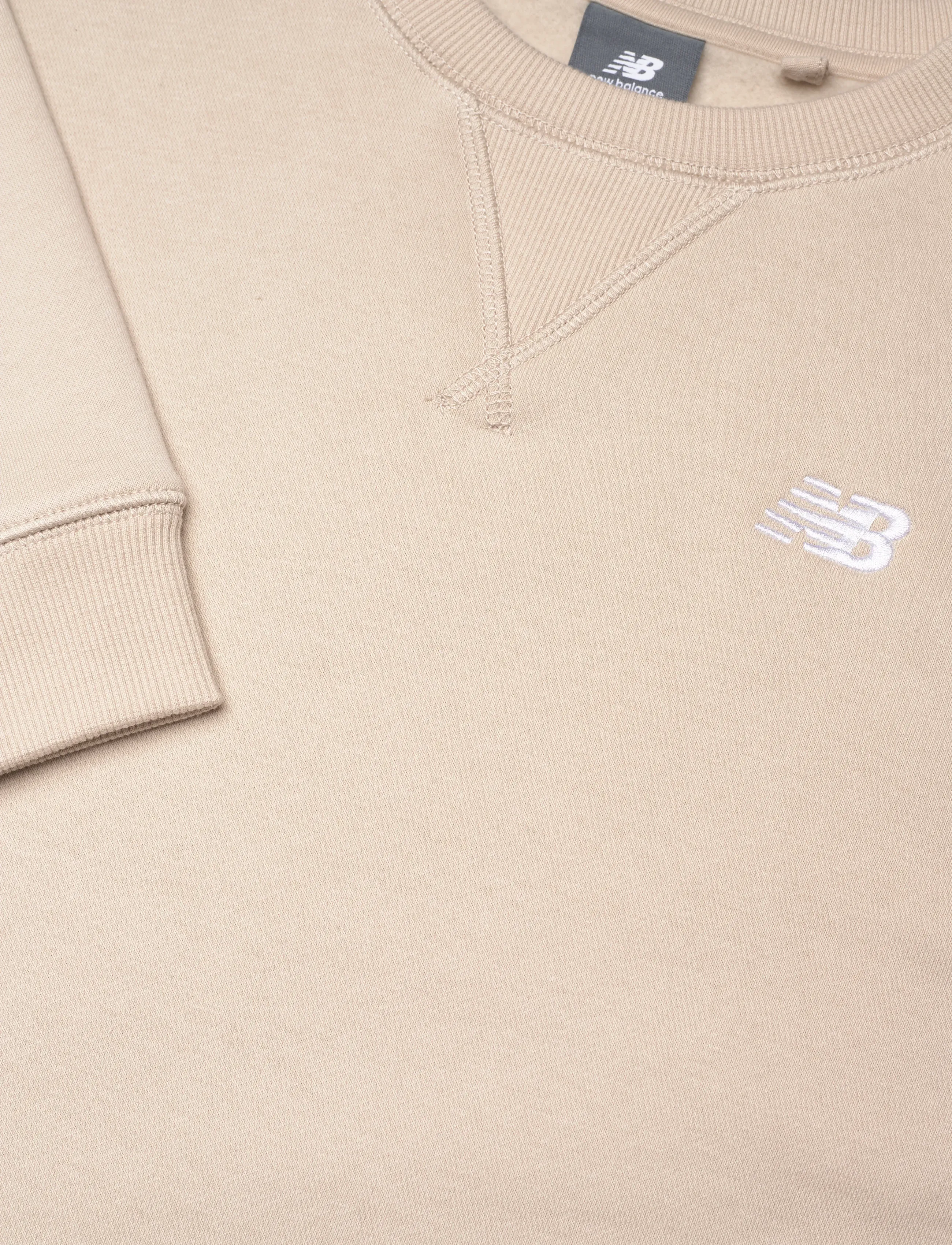 New Balance - New Balance Brush Back Small Logo Crew - sweatshirts - timberwolf - 2