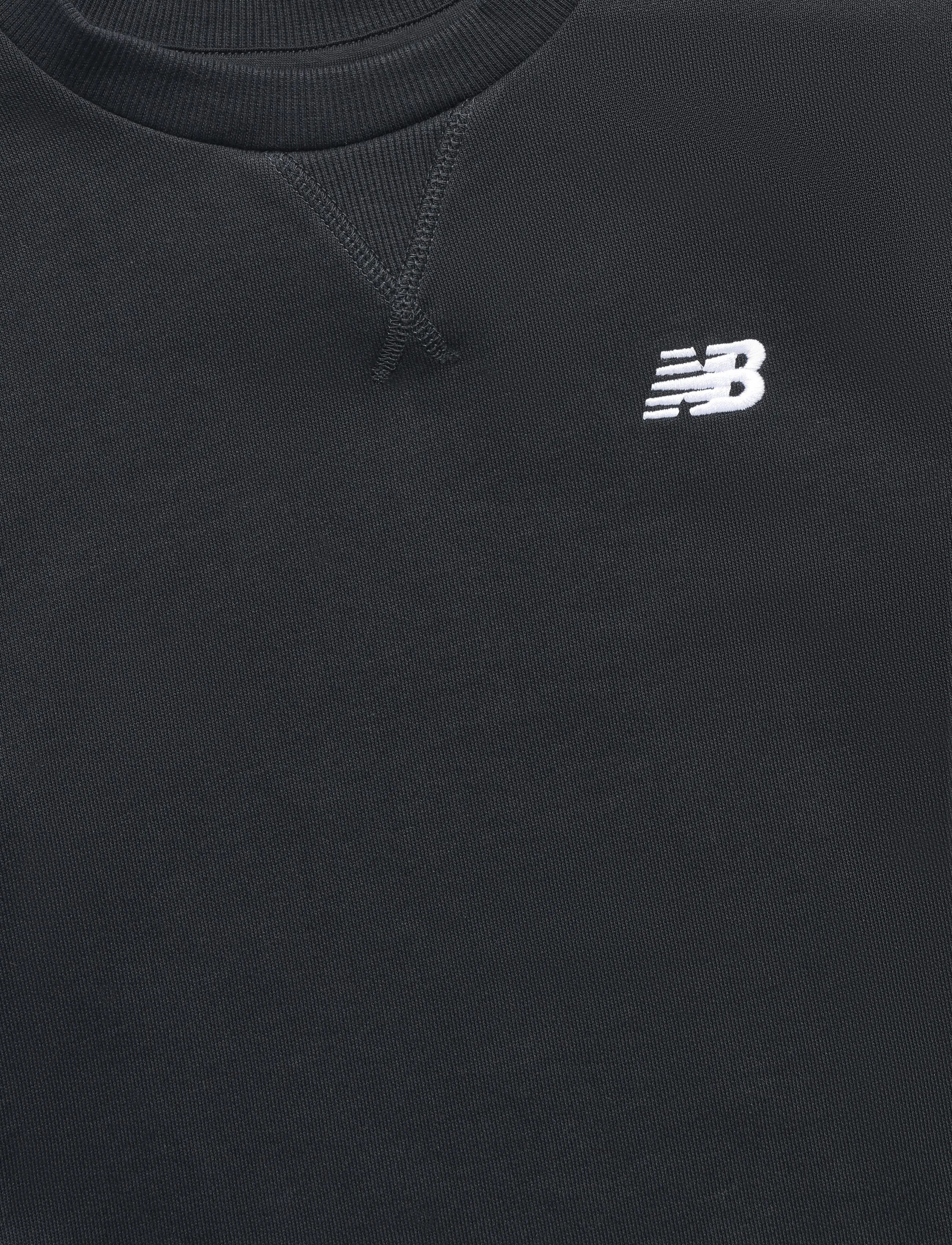 New Balance - New Balance French Terry Small Logo Crew - sweatshirts - nb caviar - 2