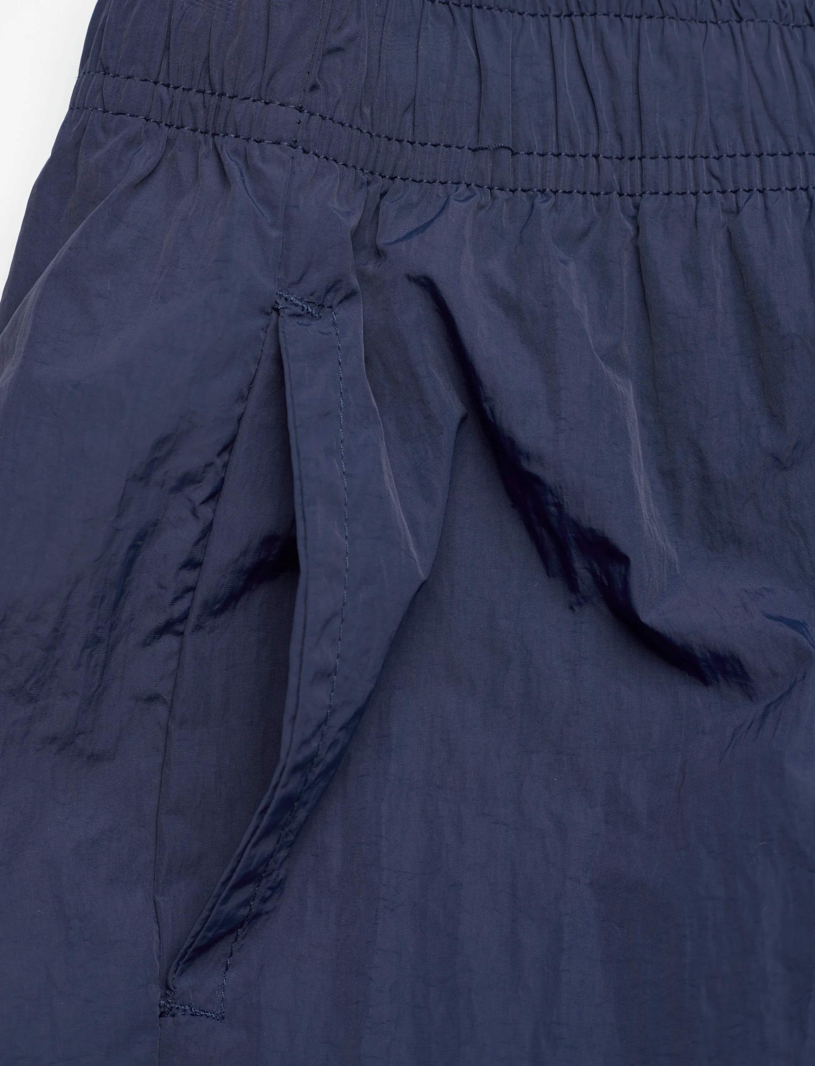 New Balance - NB Small logo Nylon short - casual shorts - nb navy - 2