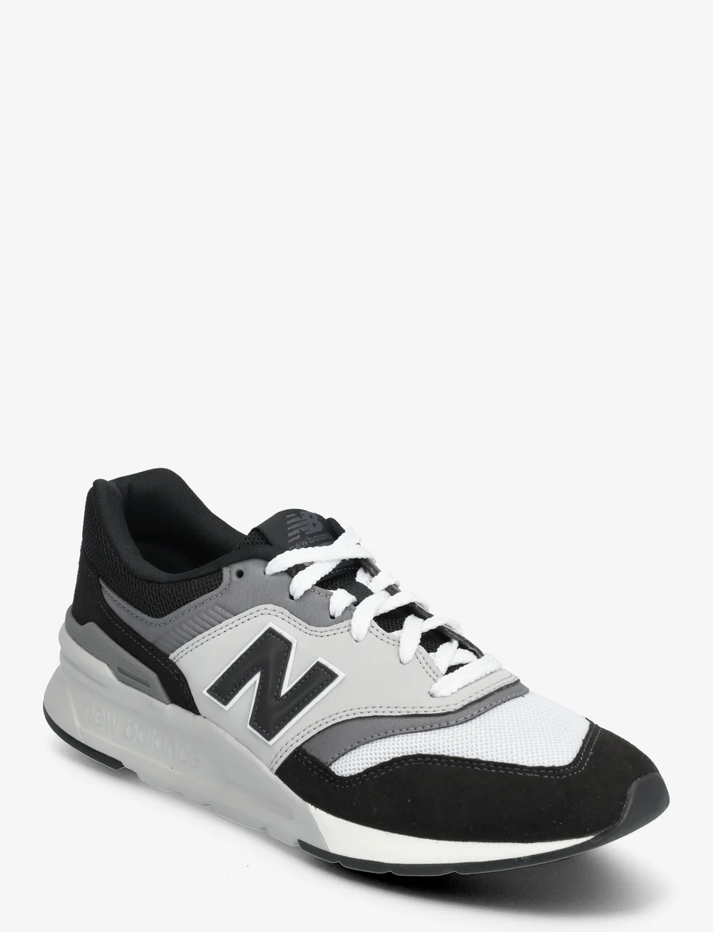 Black new balance with white n sales