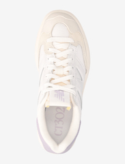 New Balance - New Balance CT302 - chunky sneakers - white - 3