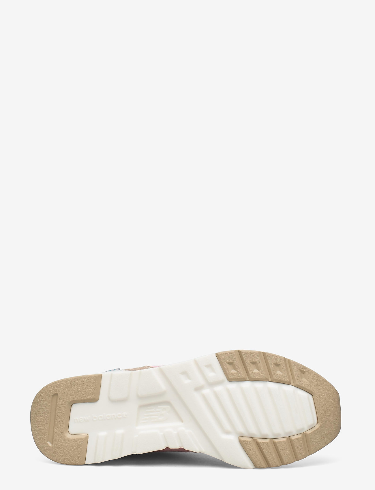 New Balance - CW997HBF - desert rose - 4