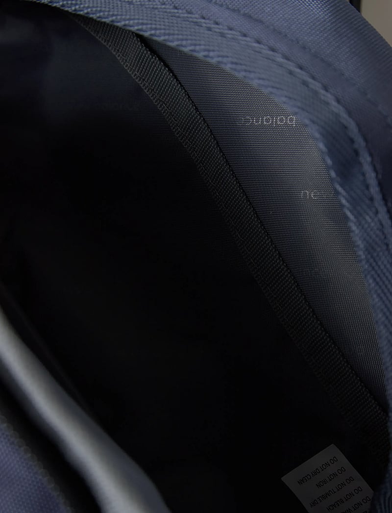 New Balance - Athletics Sling Bag - rankinės ilgu dirželiu ir rankinės ant juosmens - vintage indigo - 4