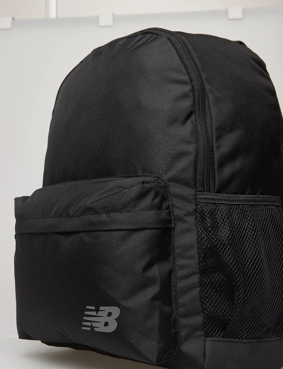 New Balance - Essential Backpack - sport-rucksäcke - black - 4
