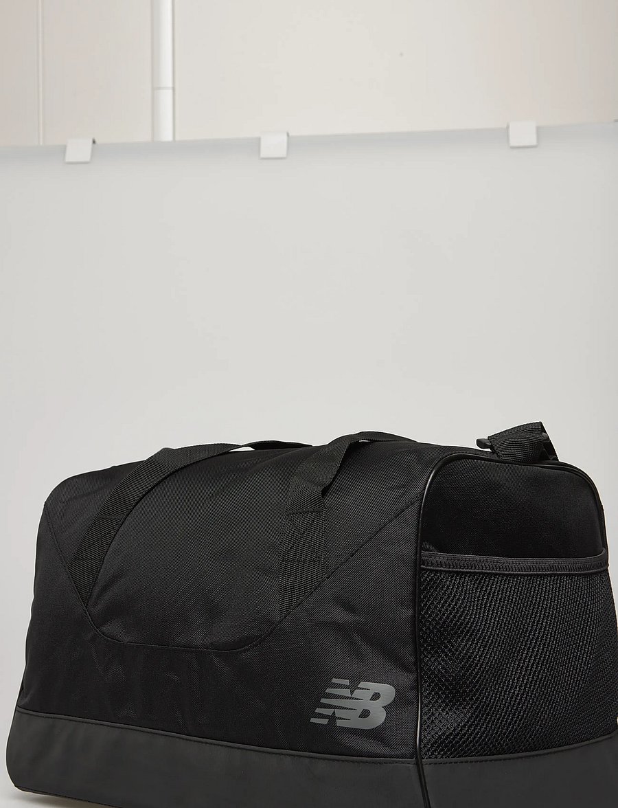New Balance - Essential Small Duffel - træningstasker - black - 4