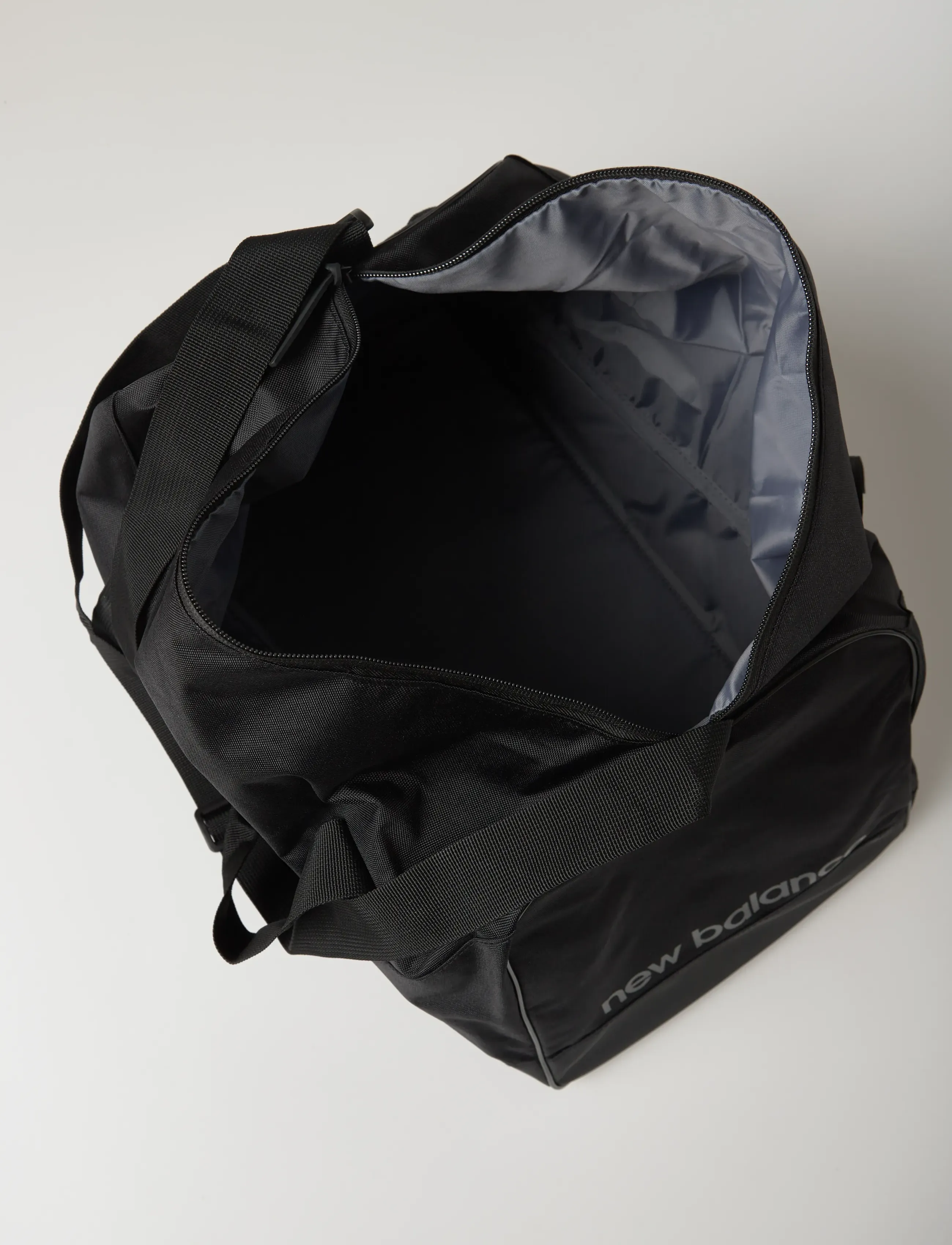 New Balance - Essential Medium Duffel - black - 5