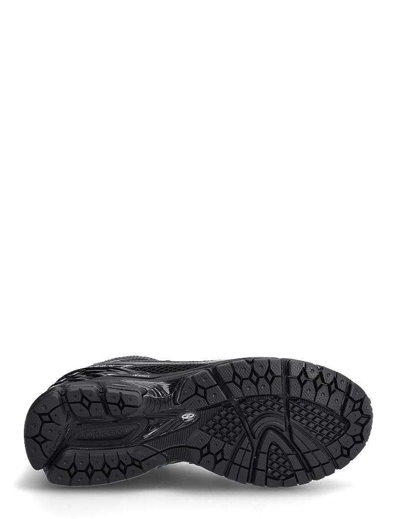 New Balance - New Balance 1906R - chunky sneakers - black - 4