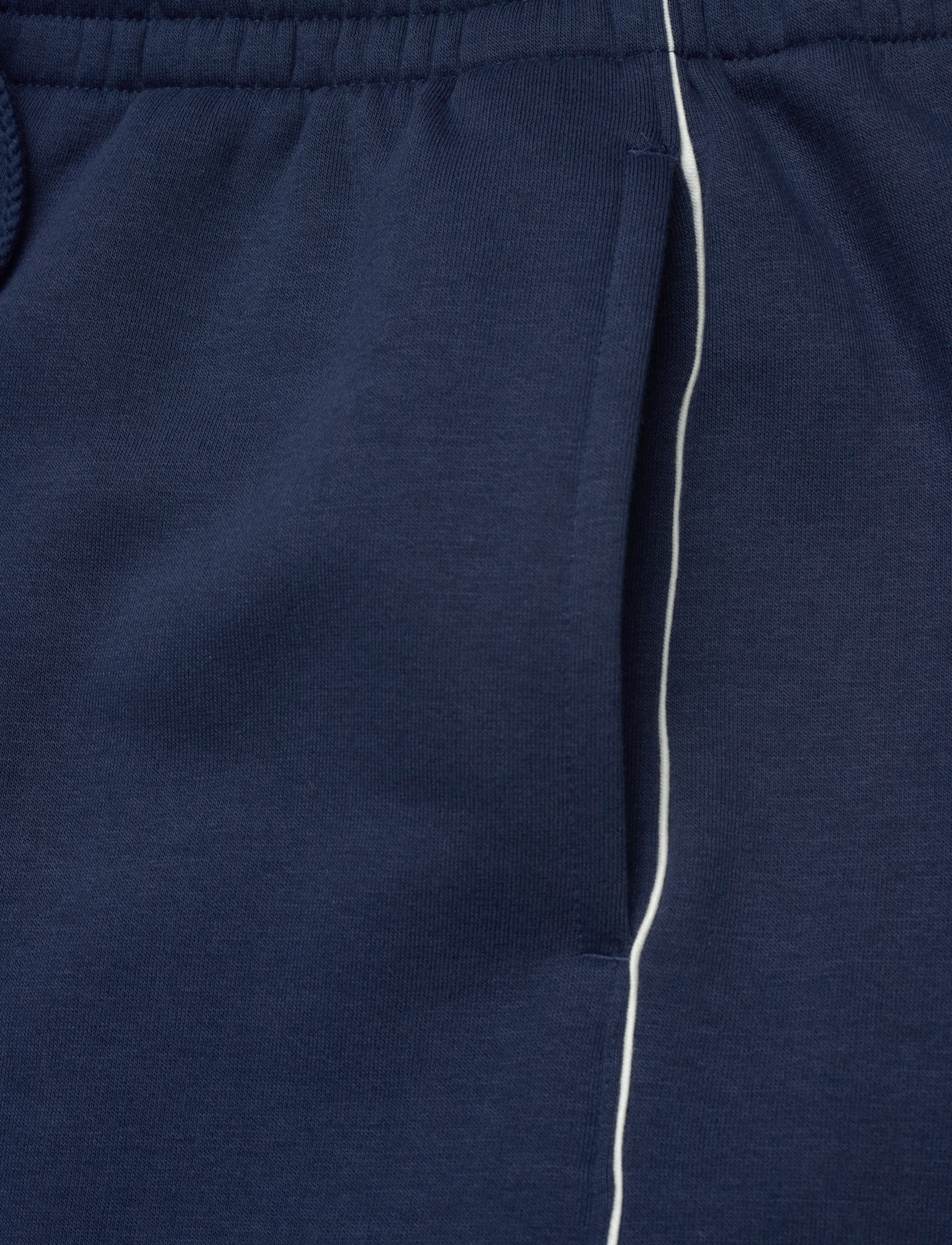 New Balance - Linear Graphic Fleece Short 7" - nederdelar - nb navy - 2