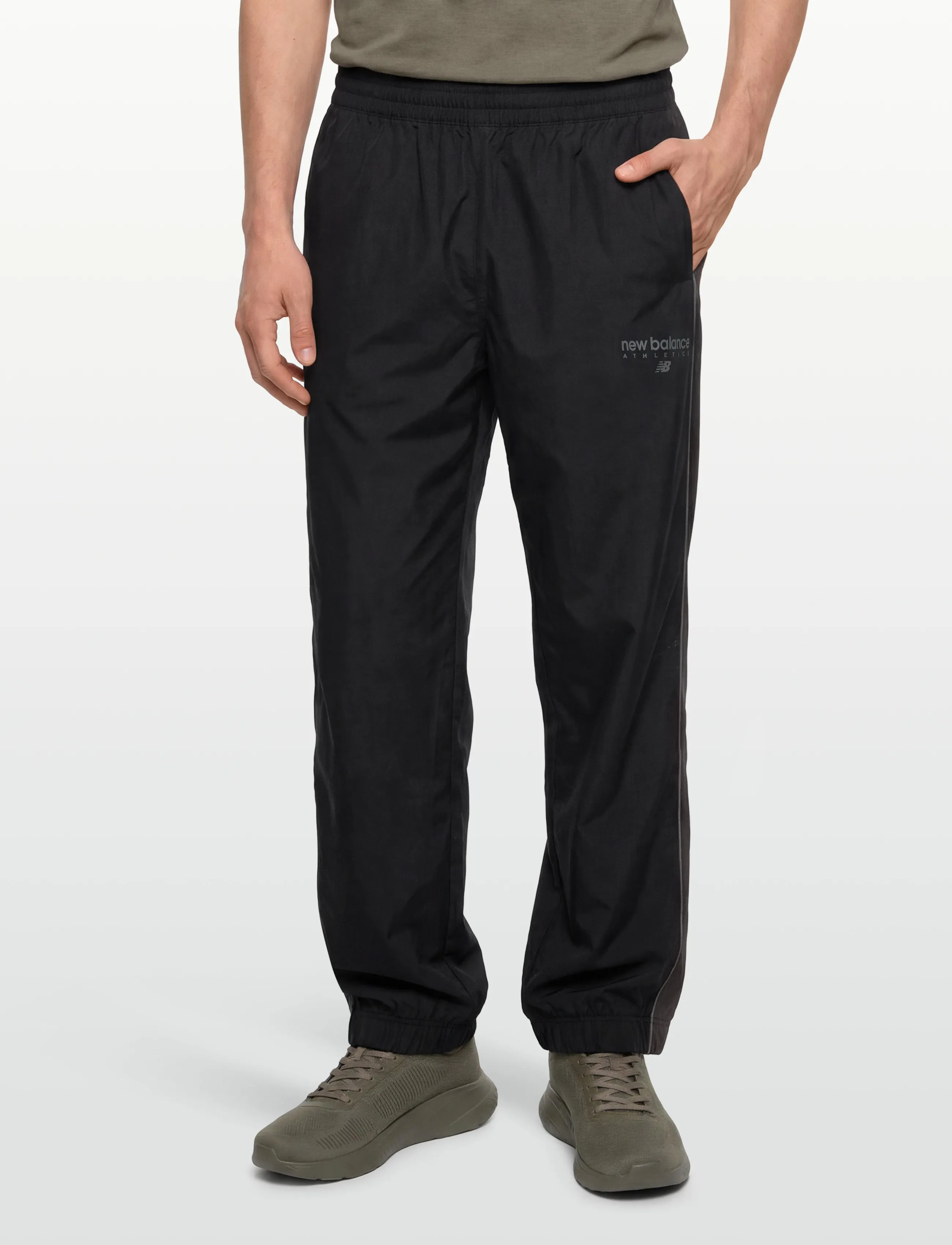 New Balance - Linear Graphic Woven Pant - casual - black - 5