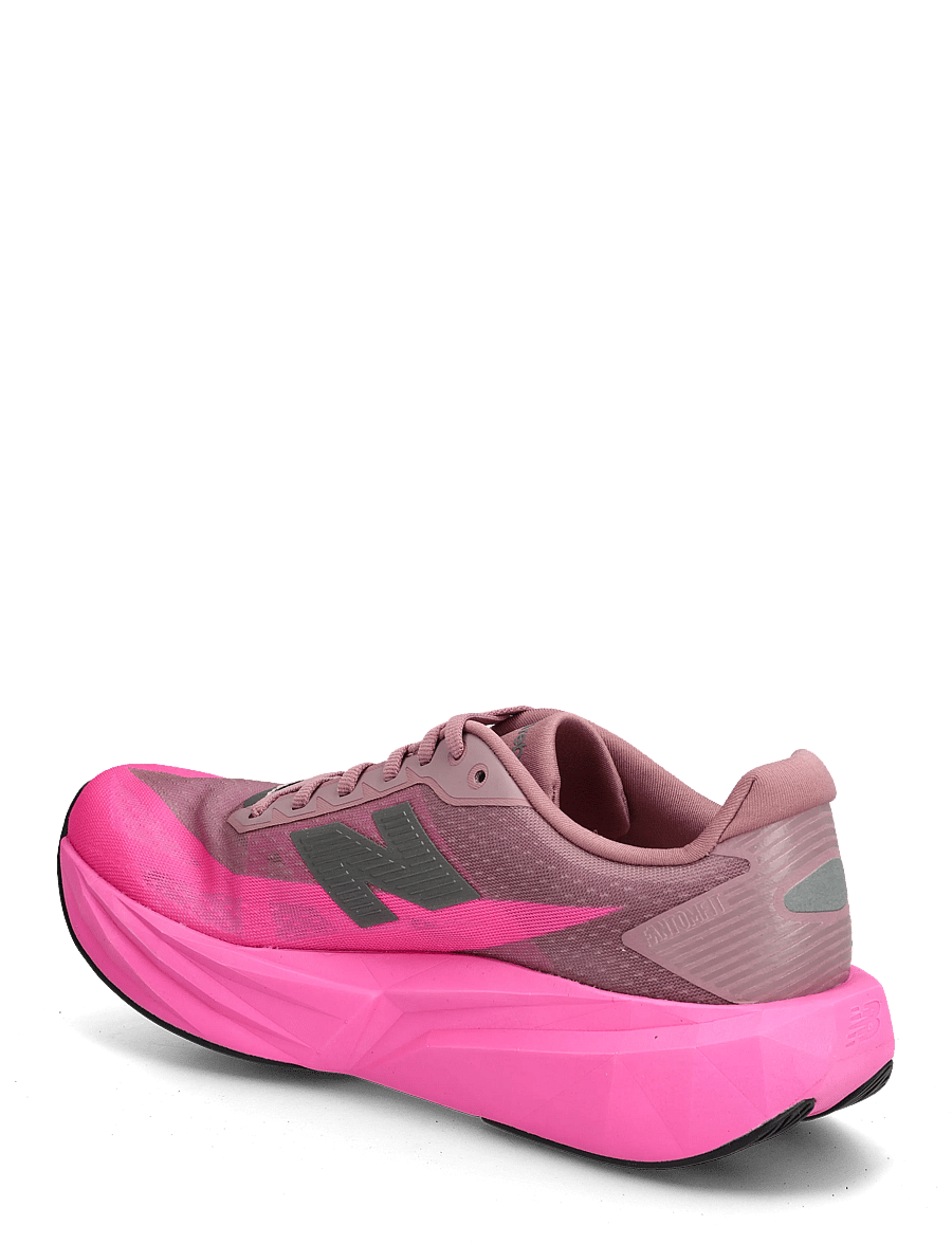 New Balance - New Balance FuelCell Rebel v5 - løbesko - pink heat - 2