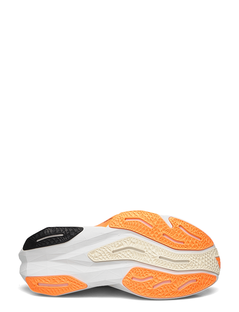 New Balance - New Balance FuelCell Rebel v4 - laufschuhe - white - 4