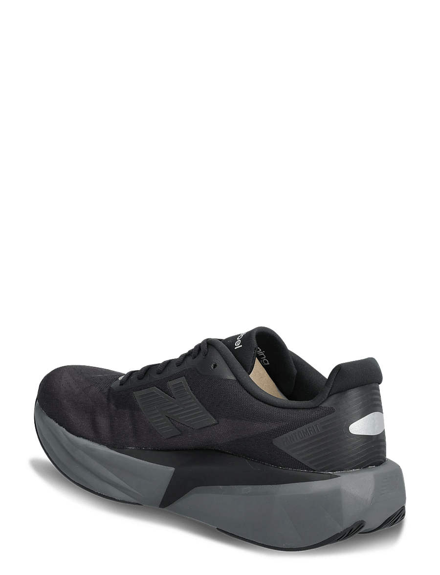 New Balance - New Balance FuelCell Rebel v5 - løbesko - black - 2