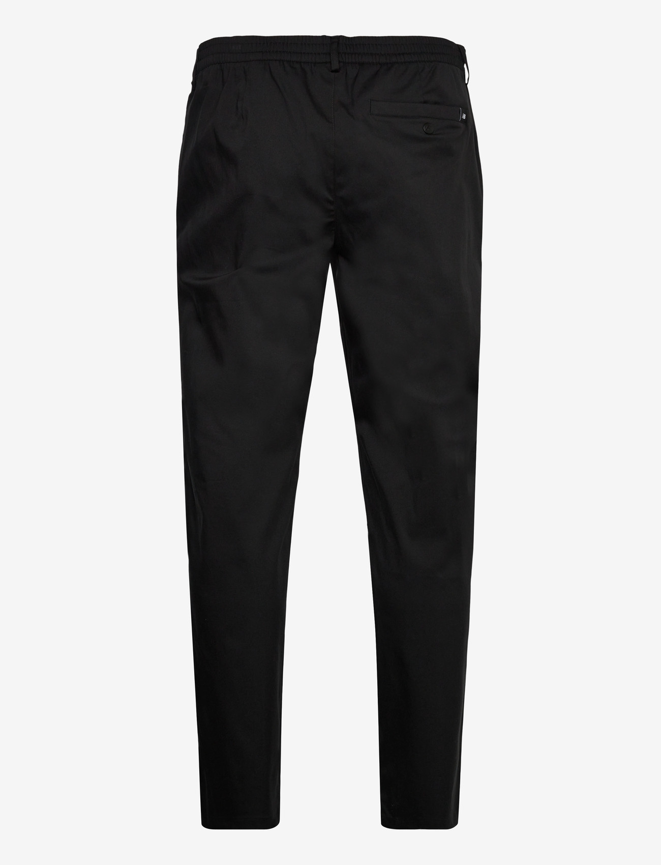 New Balance - Athletics Standard Tapered Pant 30" - vabaajapüksid - black - 1