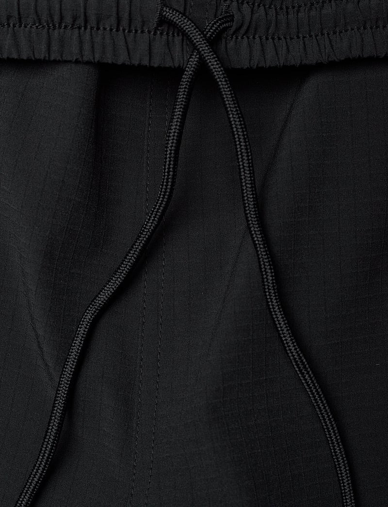 New Balance - Ripstop Cargo Pant - spordipüksid - black - 4