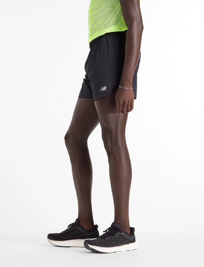 New Balance - RC Short 5" - lühikesed jooksupüksid - black - 3