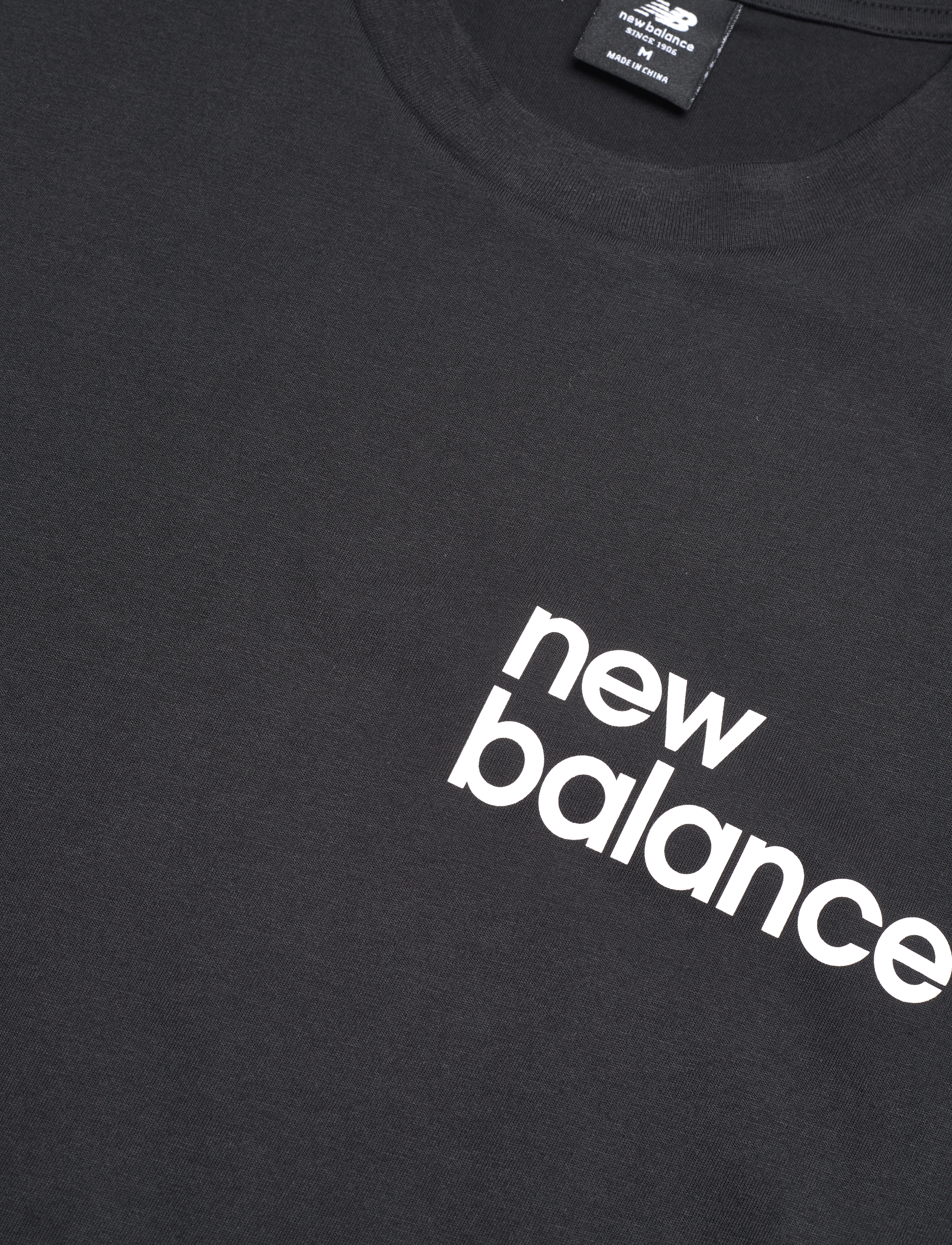 New Balance - NB Essentials Graphic Short Sleeve 1 - black - 5