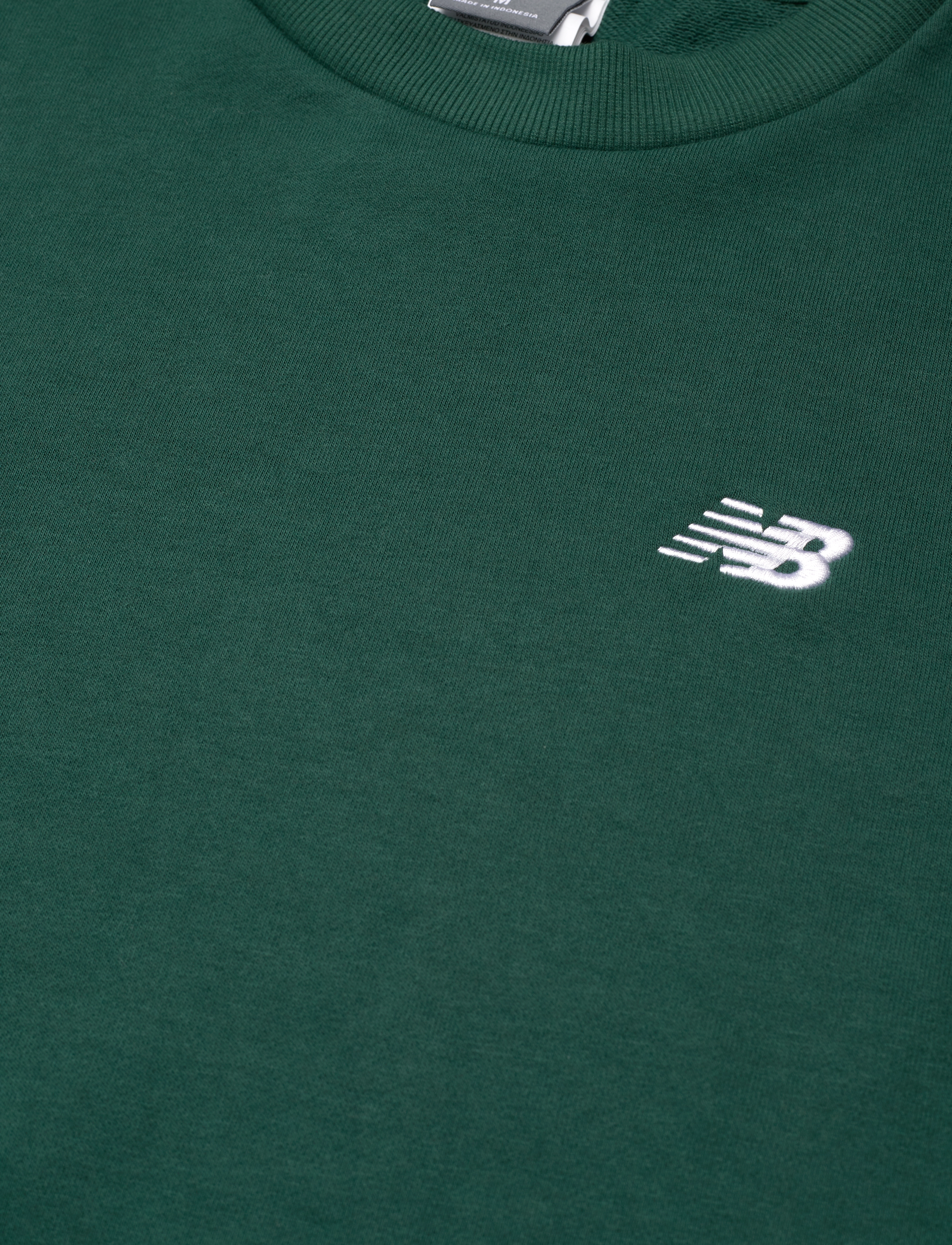 New Balance - Sport Essentials French Terry Crew - sport - nightwatch green - 2